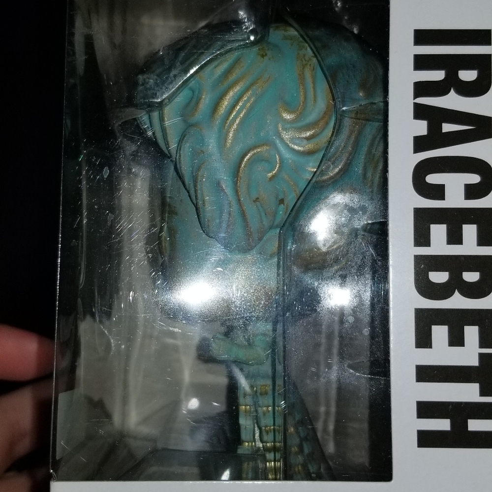 Iracebeth *HOT TOPIC EXCLUSIVE* Funko Pop - Picture 6 of 6